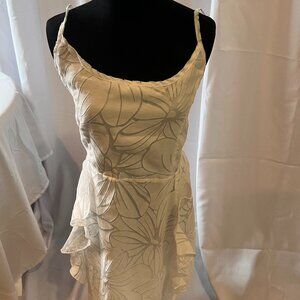Women's white linen ruffle dress, size small BNWOT